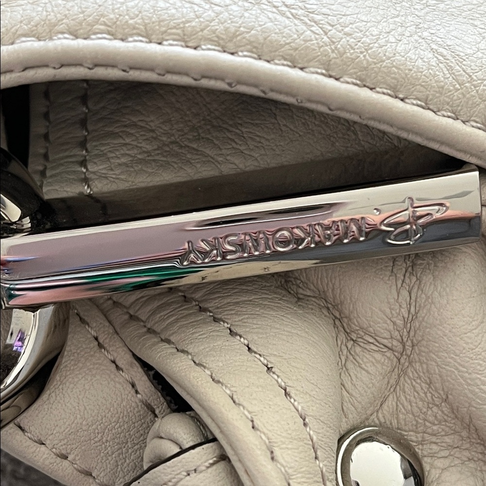 b makowsky handbag - Picture 7 of 15